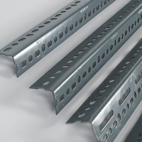 Salgó profil, láb, 36x36x1,8x2438mm P140-32R-Fs, festett